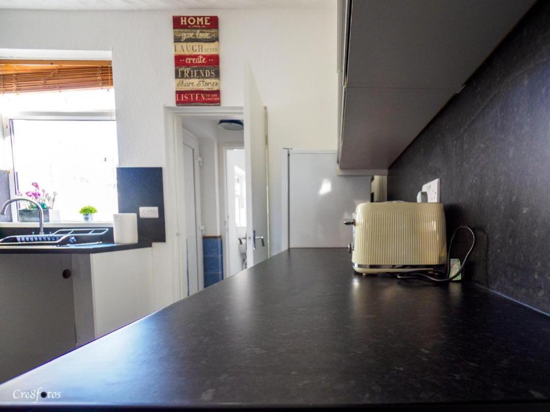 12 Cornwallis Lodge Family Room 1 Stoke-on-Trent Екстер'єр фото