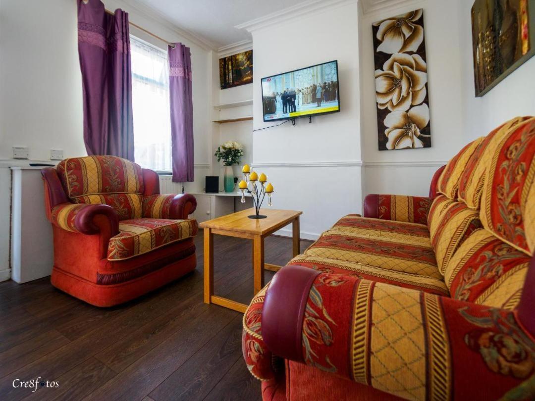 12 Cornwallis Lodge Family Room 1 Stoke-on-Trent Екстер'єр фото